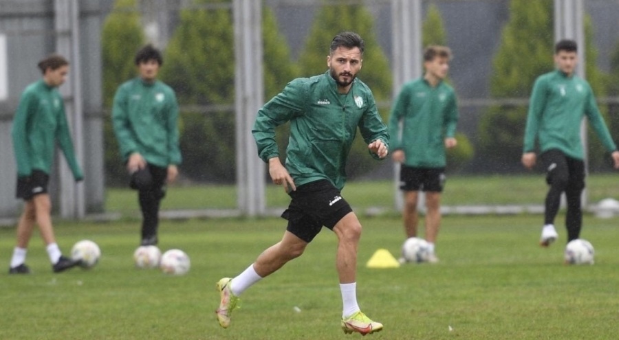 Bursasporlu futbolculara Nazilli Belediyespor maçı öncesi izin