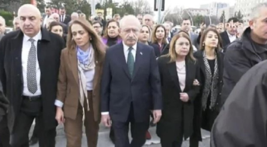 Kılıçdaroğlu: İki yıldır biliyorsunuz ve gıkınız bile çıkmıyor!