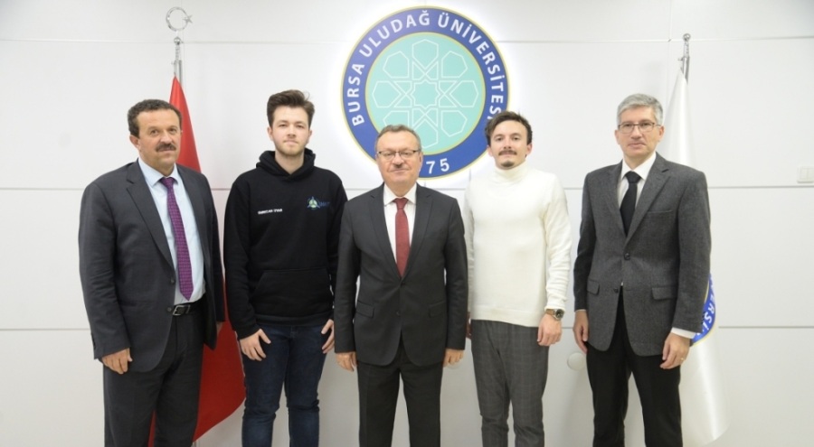 Bursa'daki genç akademisyen "Oxodes" ile en iyiler arasında
