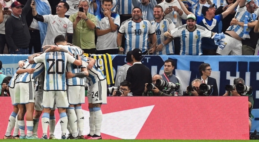 Dünya Kupası'nda ilk finalist Arjantin