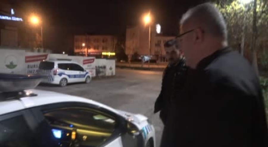 Bursa'da trafik polisine yakalanan babasını kurtarmak için geldi cezayı yedi