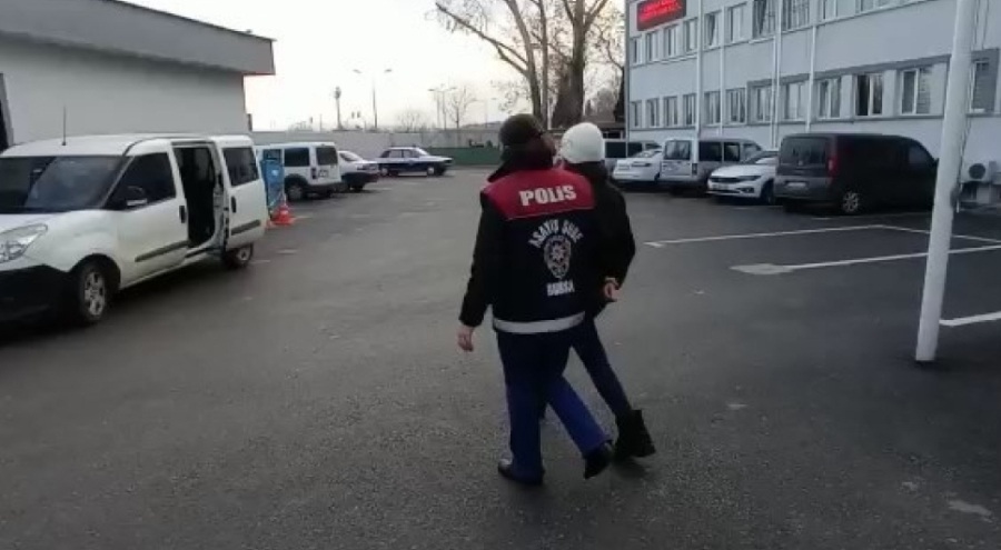 Bursa Kuyumcular Çarşısı'nı alarma geçiren kadın yakalandı