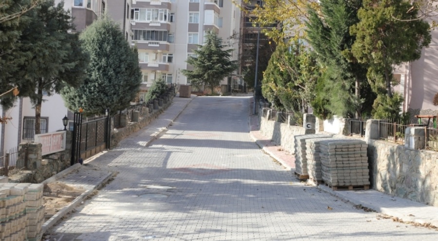 Bursa Gemlik'te yollar yenileniyor