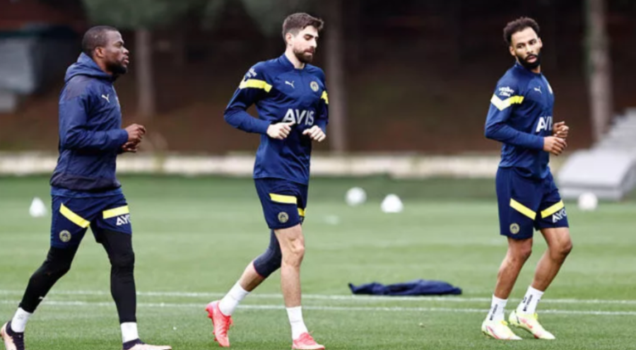 Fenerbahçe'de Valencia, Peres ve Sangare sevinci