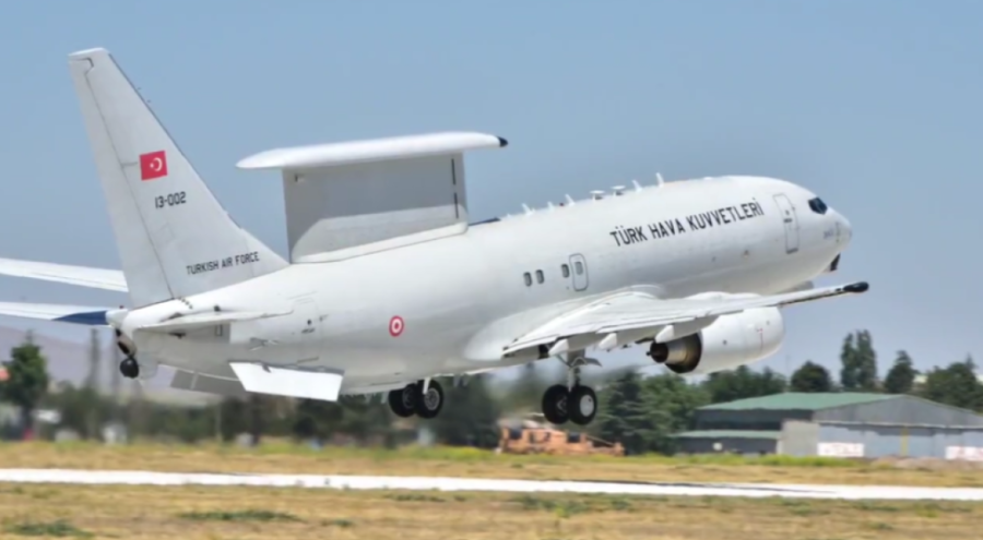 NATO görevini engellemeye çalışan Yunan uçaklarına karşılık verildi