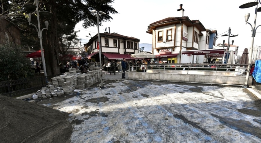 Bursa Abdal Camii çevresinde yenileme