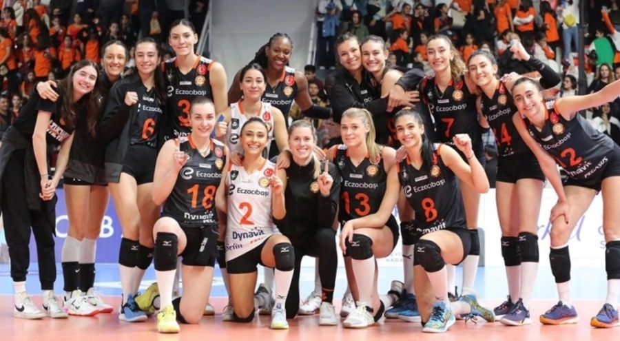 Eczacıbaşı voleybol takımı dünya üçüncüsü!