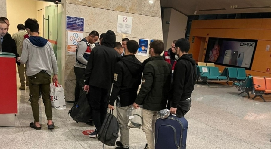 127 düzensiz göçmen sınır dışı edildi