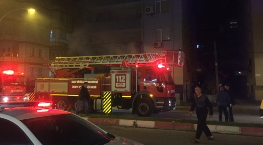 Babası ile tartışan genç kolonya ile evi yaktı