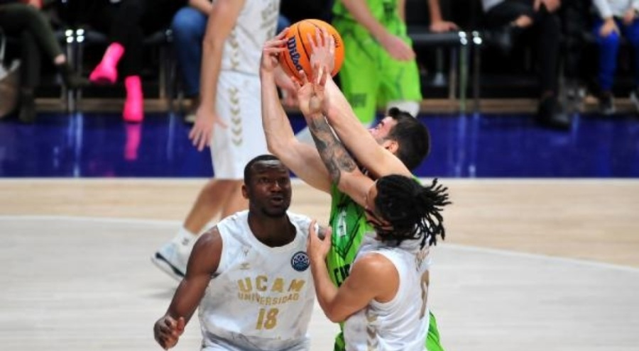 TOFAŞ, UCAM Murcia karşısında kayıp