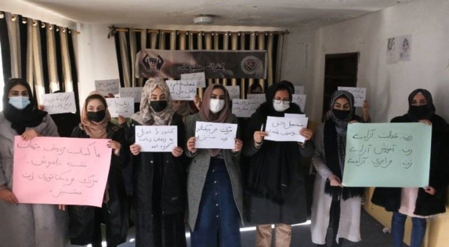 Afgan kadınlar isyanda!  "Kadınları özgür bırakın"