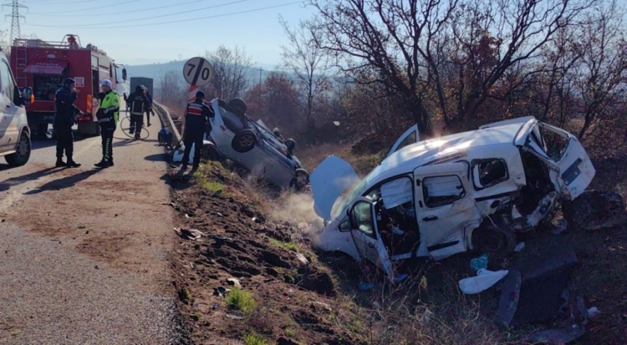 Bursa'da kaza: 1'i ağır, 4 yaralı