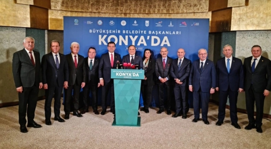 CHP'li 11 büyükşehir belediye başkanından ortak bildiri