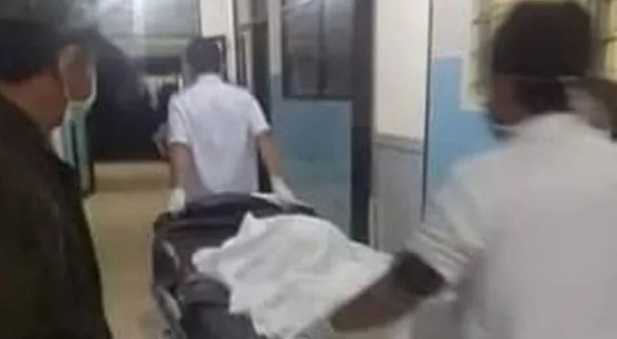 Borcunu ödememek için ölü taklidi yaptı! Kefenli fotoğraflarını paylaştı