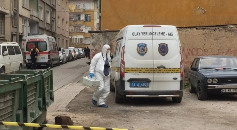 İki kızını bıçaklayarak öldüren baba teslim oldu