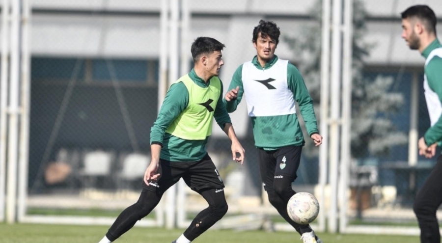 Bursaspor hücum ve savunma çalıştı