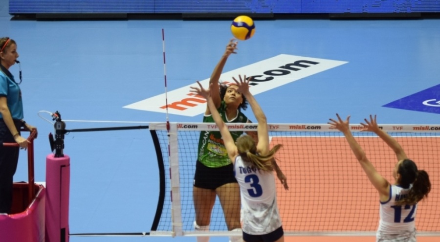 Nilüfer'in sultanları sezonu galibiyetle kapattı