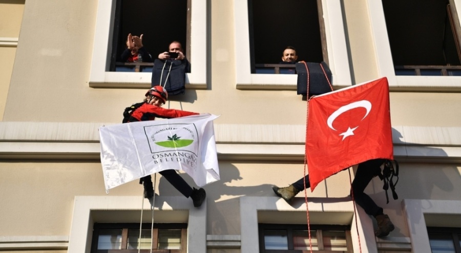 Bursa Osmangazi Belediyesi deprem tatbikatı düzenledi