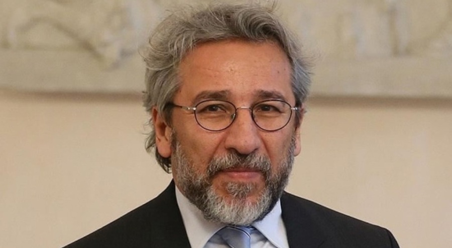 Gazeteci Can Dündar 'terör arananlar' listesine eklendi