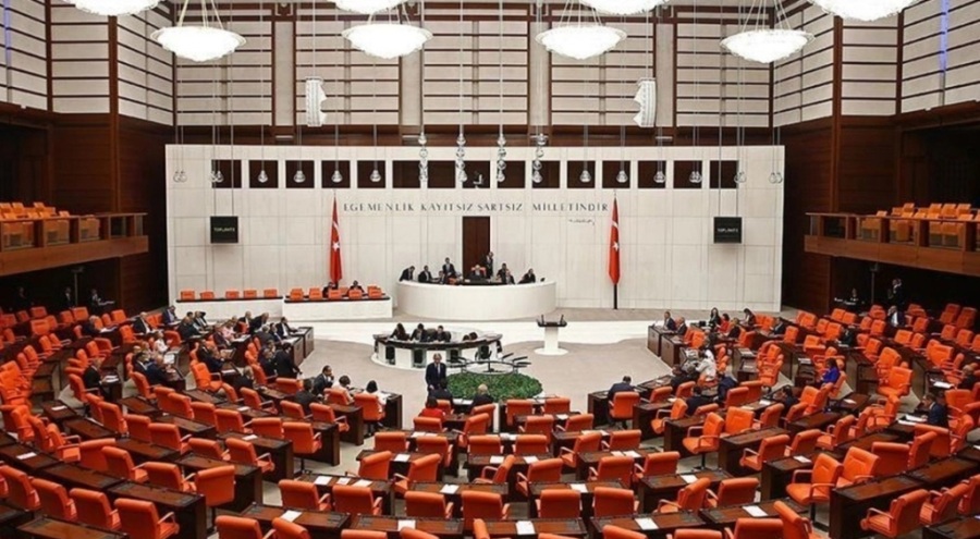 Meclis yeni yıla yoğun mesaiyle başlayacak