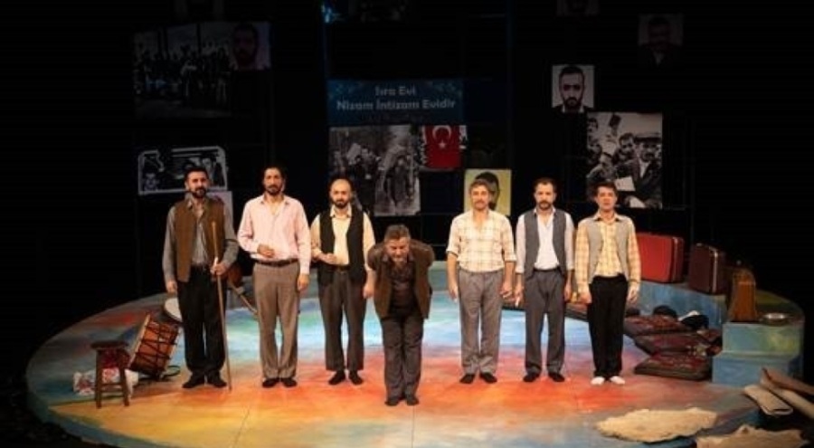 Bursa Büyükşehir tiyatrosu İzmir'de