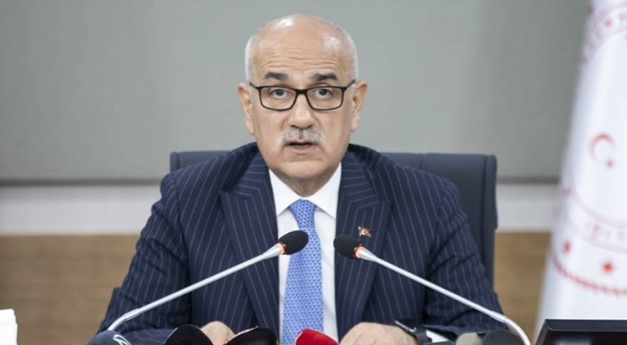 Bakan Kirişci: Türkiye orman yangınlarıyla mücadelede dünyaya örnek