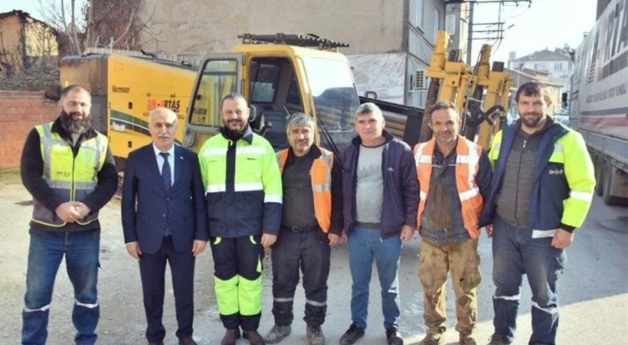 Bursa Yenişehir'de elektrik kabloları gizleniyor