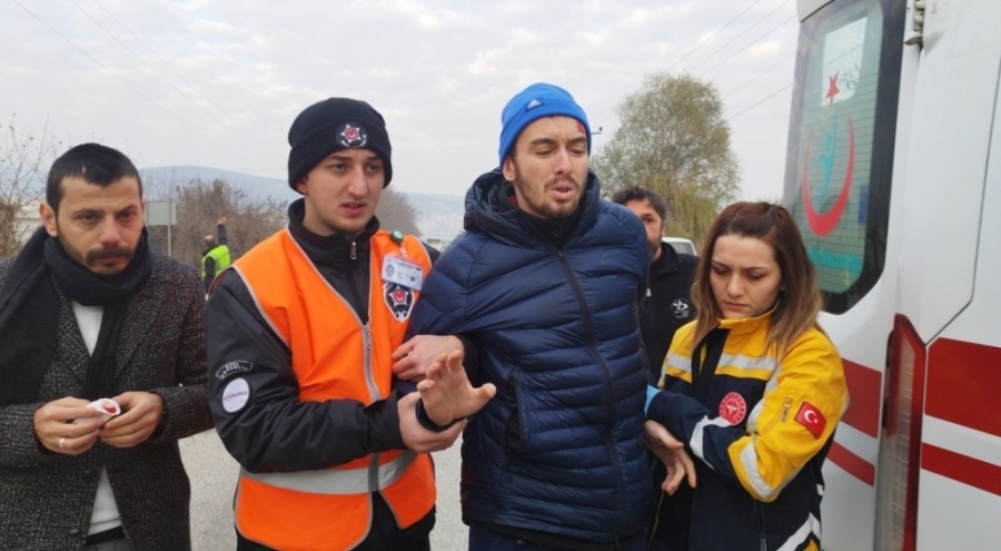 Bursa'da amatör futbolcular kaza yaptı
