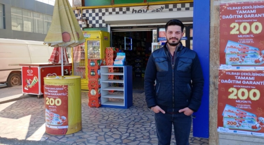 Bursa'da büyük ikramiye biletini satan bayi: İnşallah ihtiyacı olan birine çıkmıştır