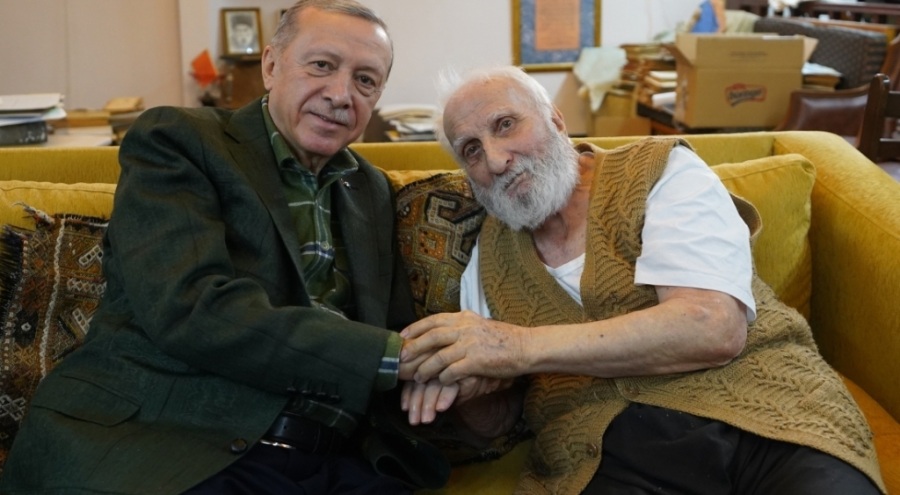 Cumhurbaşkanı Erdoğan'dan neyzen Niyazi Sayın'a ziyaret
