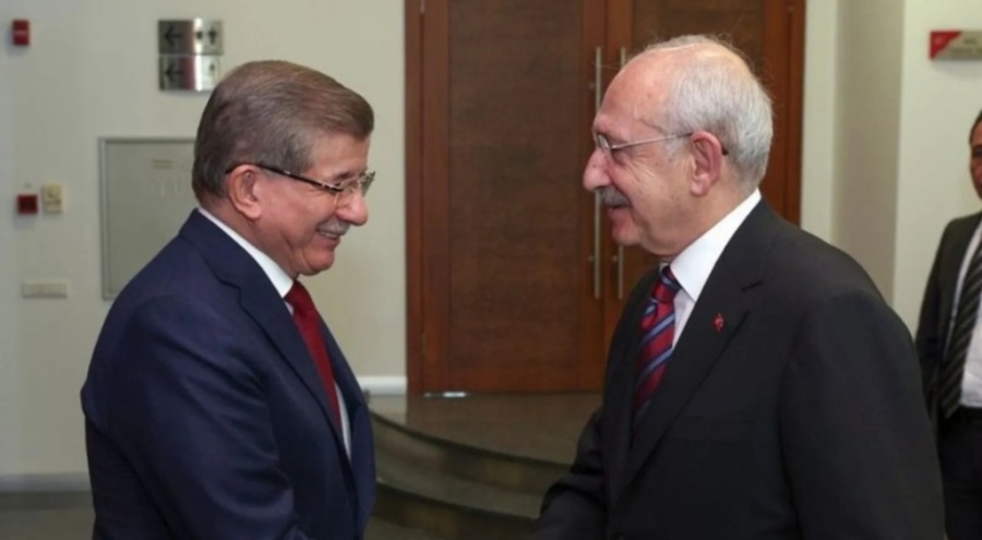 Kemal Kılıçdaroğlu ile Davutoğlu bir araya geldi