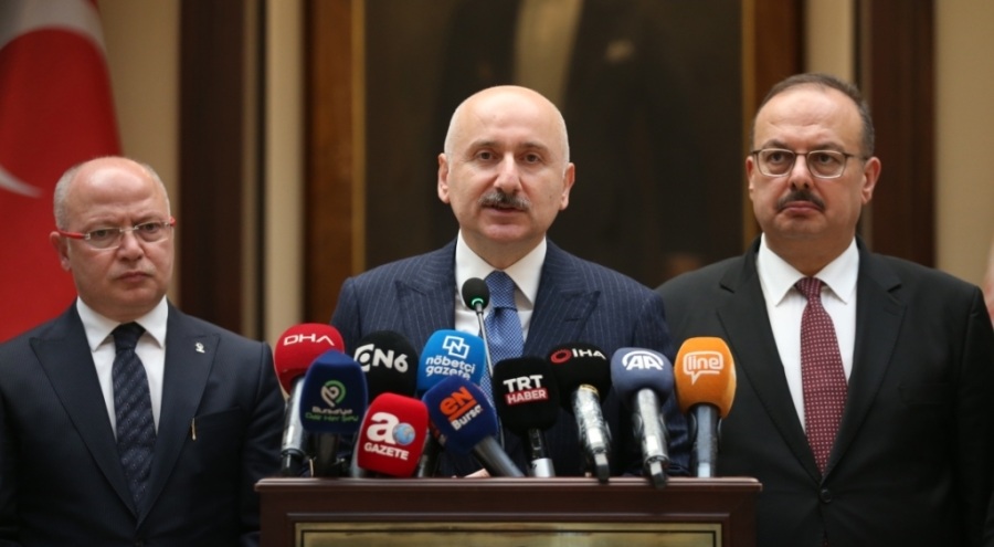 Ulaştırma ve Altyapı Bakanı Karaismailoğlu'ndan Bursa Valiliği'ni ziyaret
