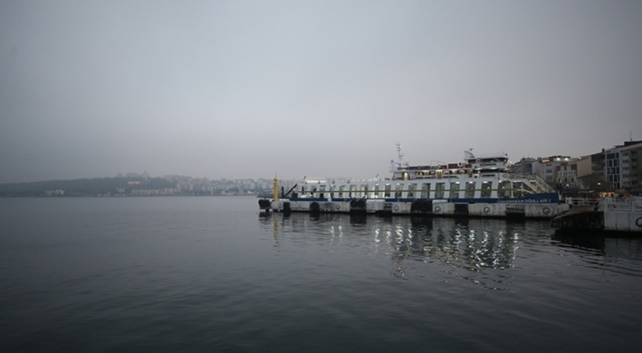 Çanakkale Boğazı transit gemi geçişlerine kapandı