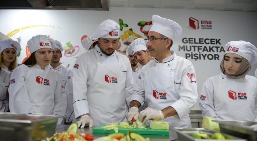 BTSO Mutfak Akademi'de yeni dönem başlıyor