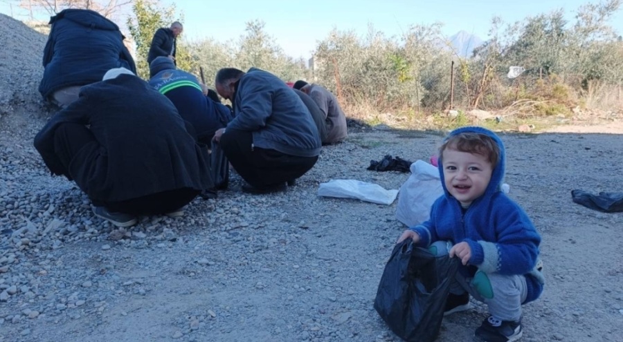 Osmaniye'de kuraklığa karşı okunmuş taşlar göle bırakıldı