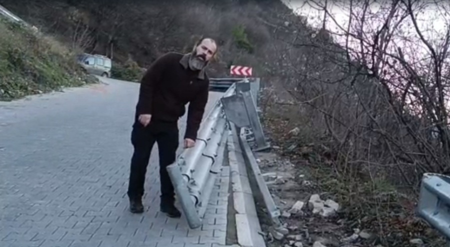 Bursa'da hırsızlar uçurumun kenarındaki demir bariyerleri çaldı