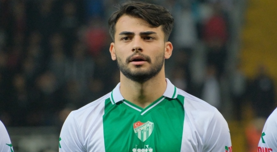 Bursasporlu Kerem Kök: Üzüntüsünü yaşıyorum