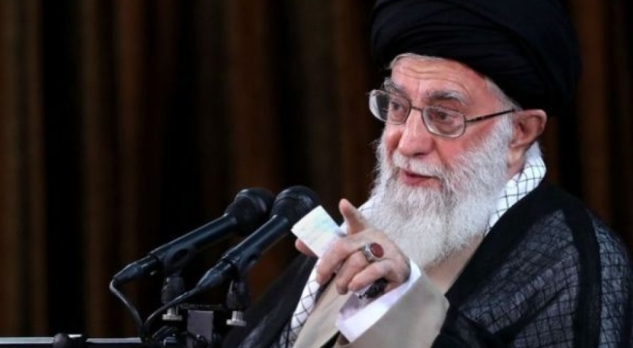 Hamaney'den başörtüsü çıkışı: Kurala uymayanlar dinsizlikle suçlanmamalı