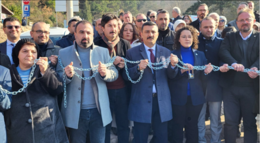 Zincirli açıklamaya Valilik izin vermedi: "Bursa'yı bitirdiler, sıra Uludağ'a geldi!"