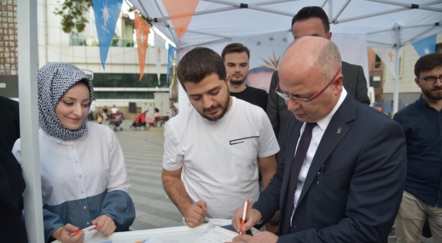 AK Parti Bursa'ya 41 bin 433 yeni üye