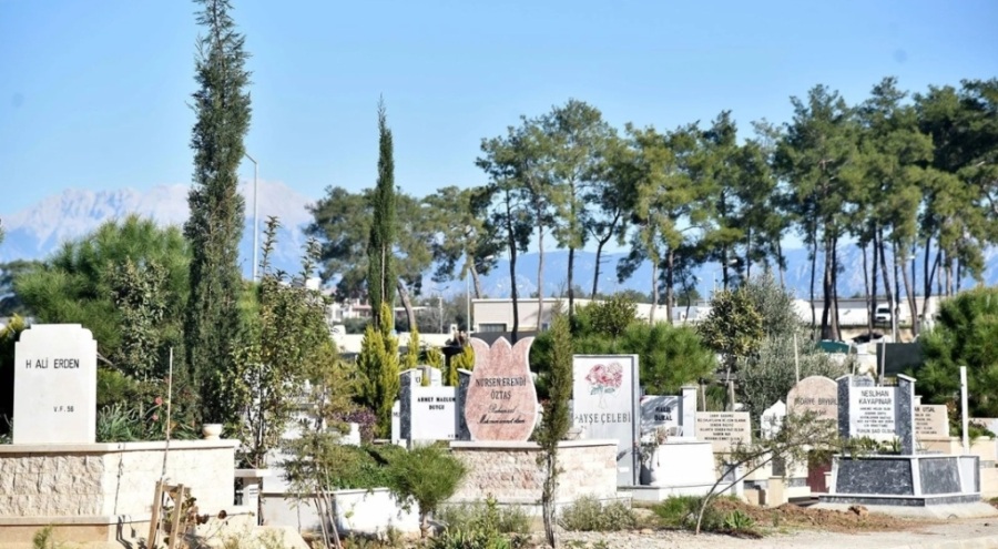 Mezar ve kefen fiyatları da arttı