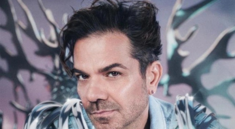 Kenan Doğulu da oje modasına uydu