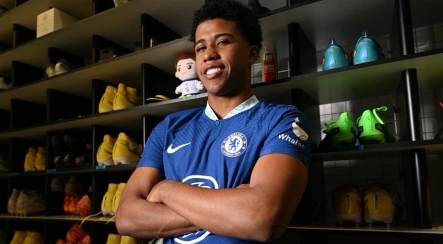 Chelsea  Andrey Santos'u transfer etti