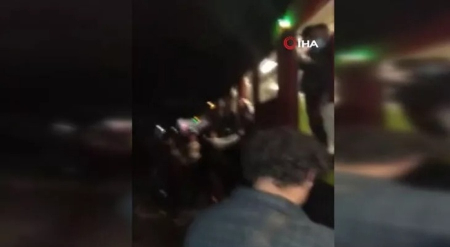 İki metro treni çarpıştı: 1 ölü, 57 yaralı