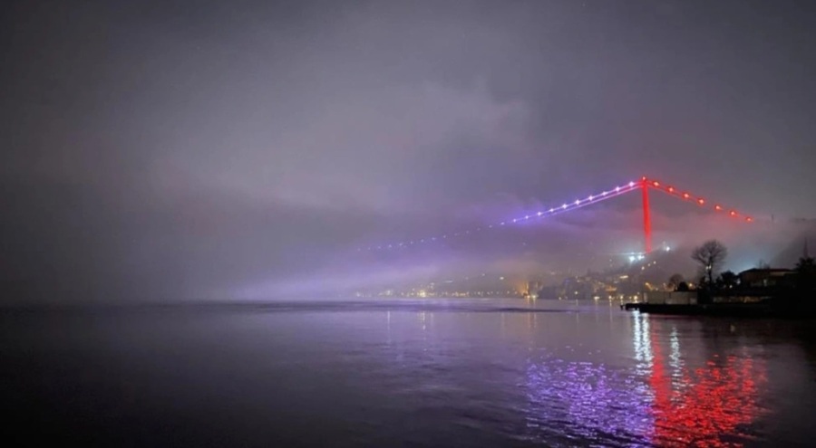İstanbul Boğazı gemi trafiğine kapatıldı