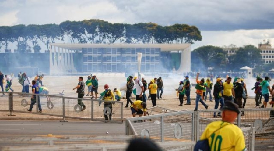 Brezilya'da Bolsonaro destekçileri ayaklandı