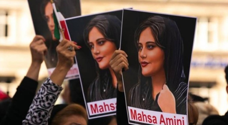 İran'da 3 kişi hakkında idam kararı