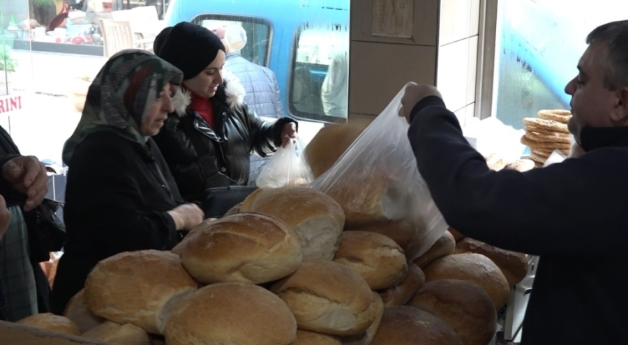 Bursa'da ucuz ekmek sattı, davalık oldu