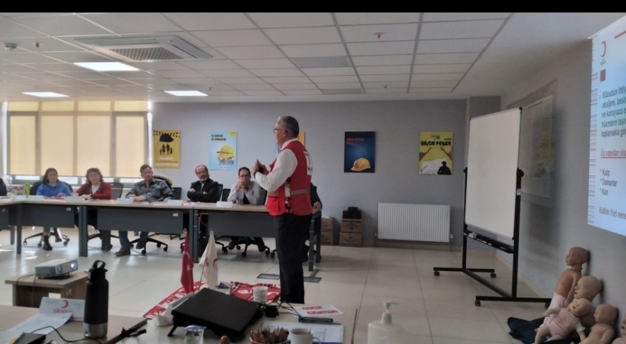 Bursa'da akademik personele ilk yardım eğitimi düzenlendi