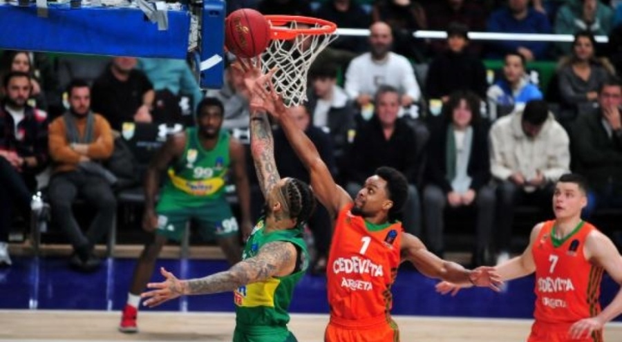 Frutti Extra Bursaspor: 111 - Cedevita Olimpija: 93